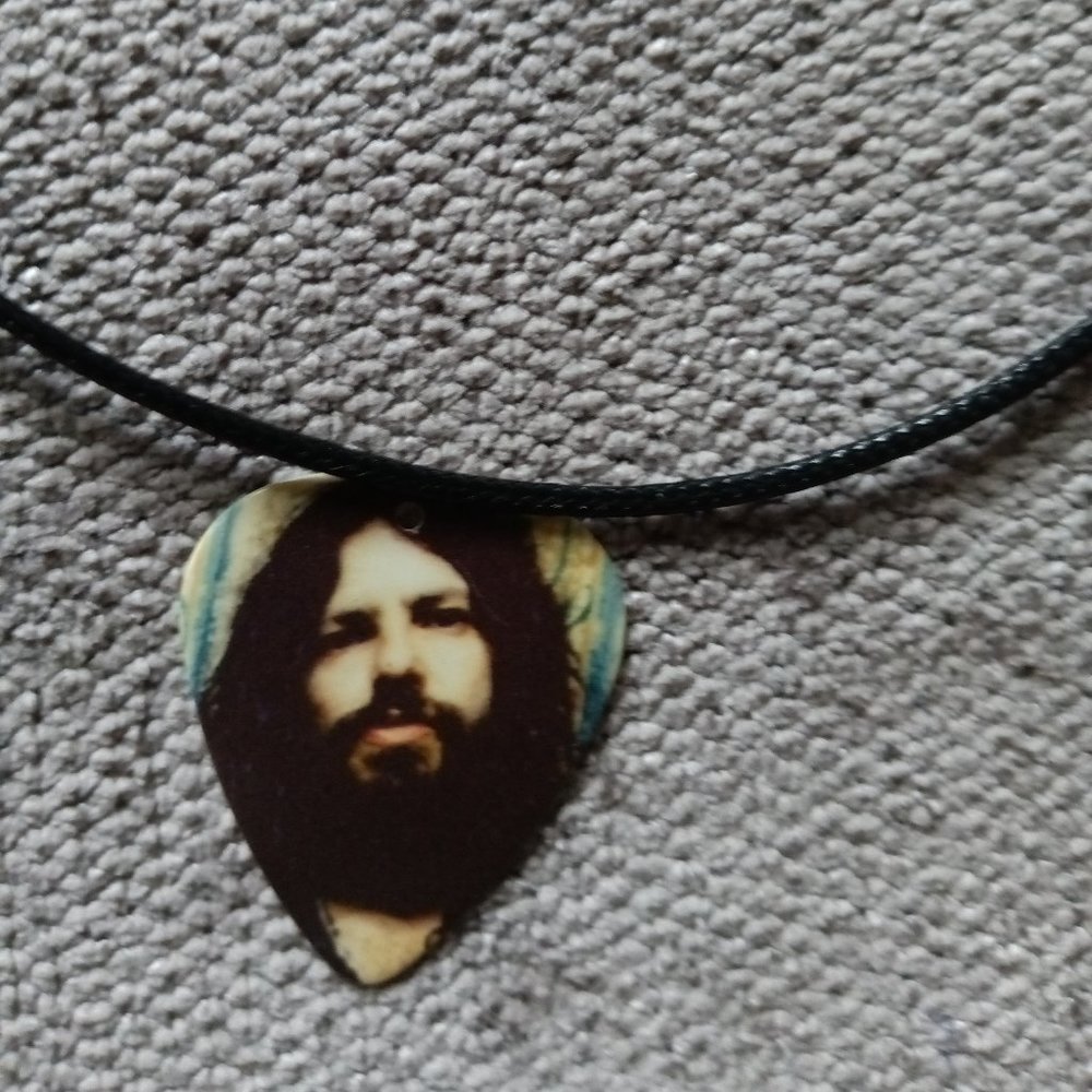 BLACK LABEL SOCIETY JOHN DE SERVIO GUITAR PICK NECKLACE